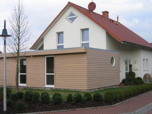 Anbau mit Holzrahmenbauweise und Holzfassade